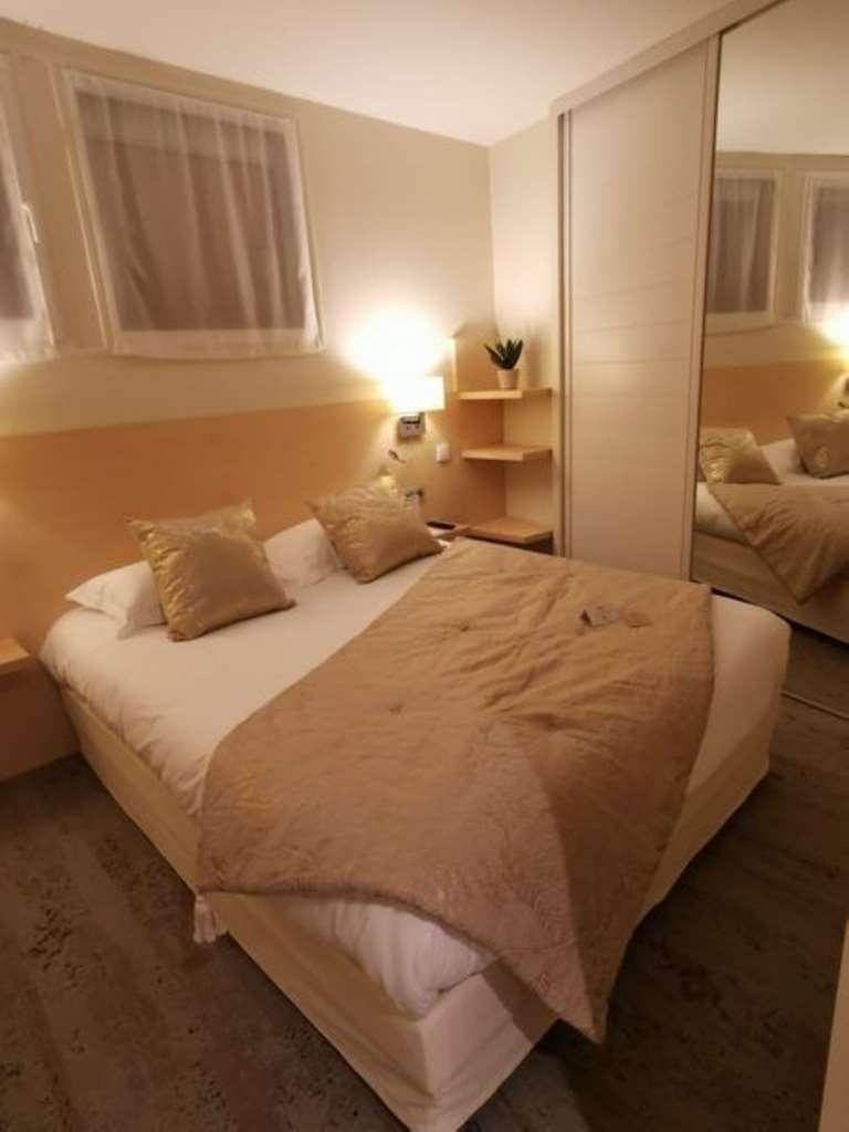 Best Western Grand Hotel De Bordeaux Aurillac Room photo