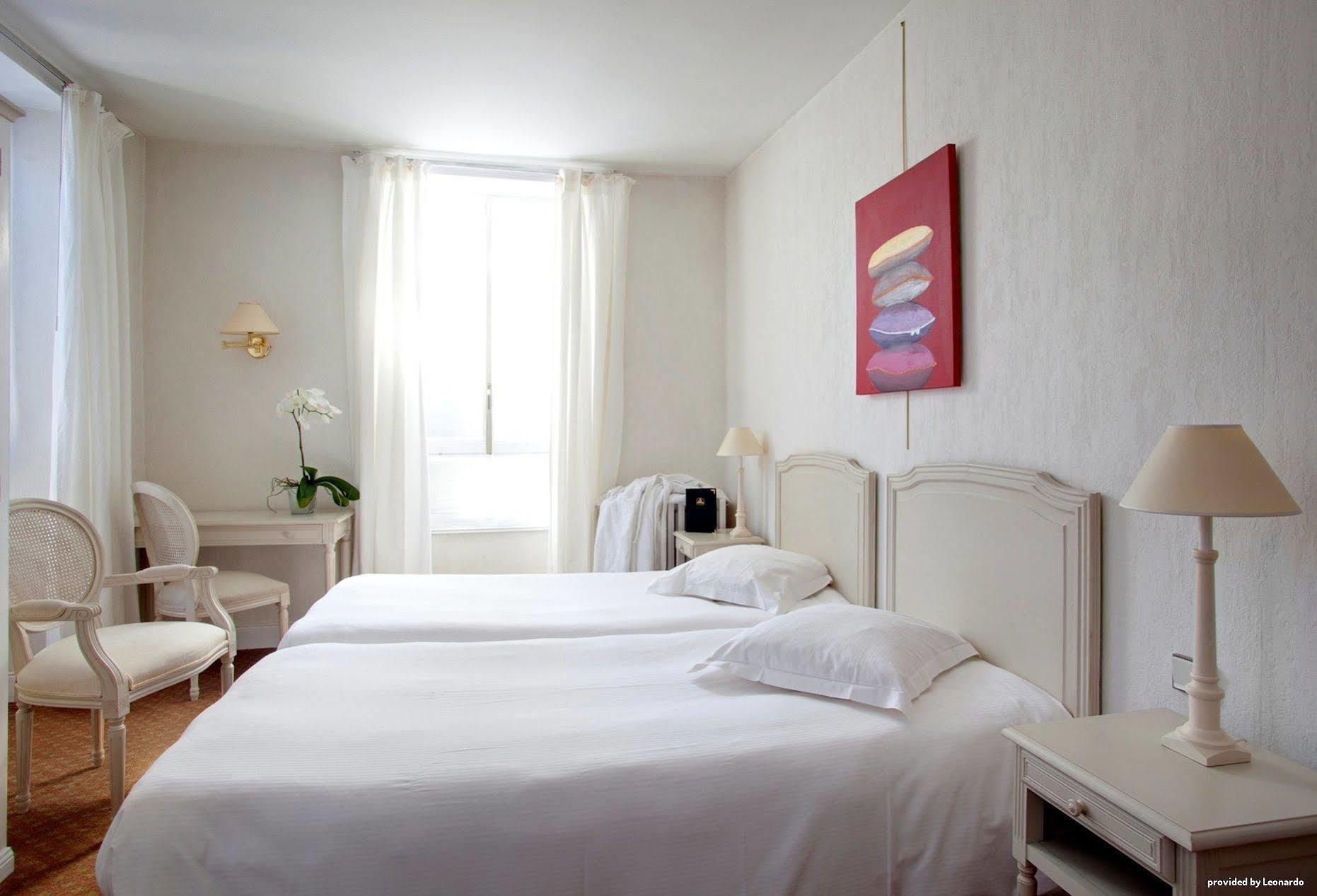 Best Western Grand Hotel De Bordeaux Aurillac Room photo
